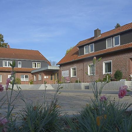 Hotel Zur Erholung & Restaurant Amme'S Landhaus Eicklingen Eksteriør bilde